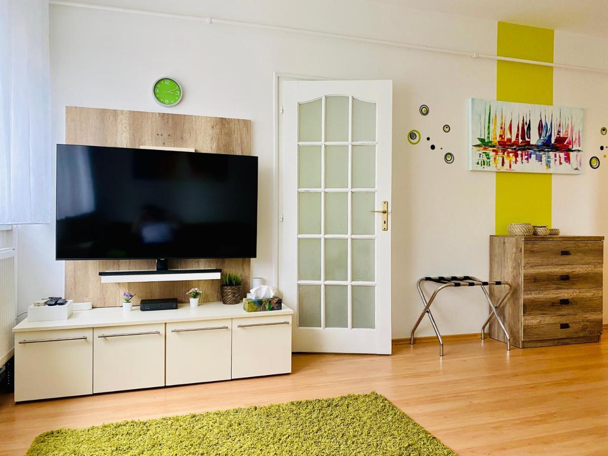 Kalvaria Apartman Szeged Exterior photo